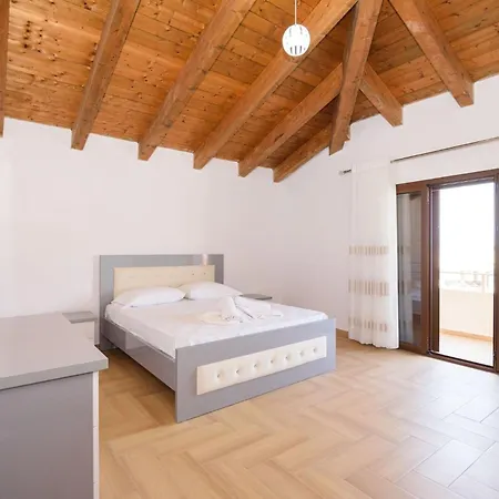 Apartment Sweet Holidays Vlorë