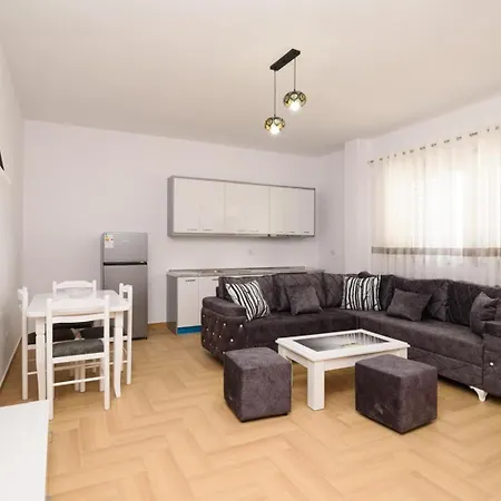 Sweet Holidays Apartment *